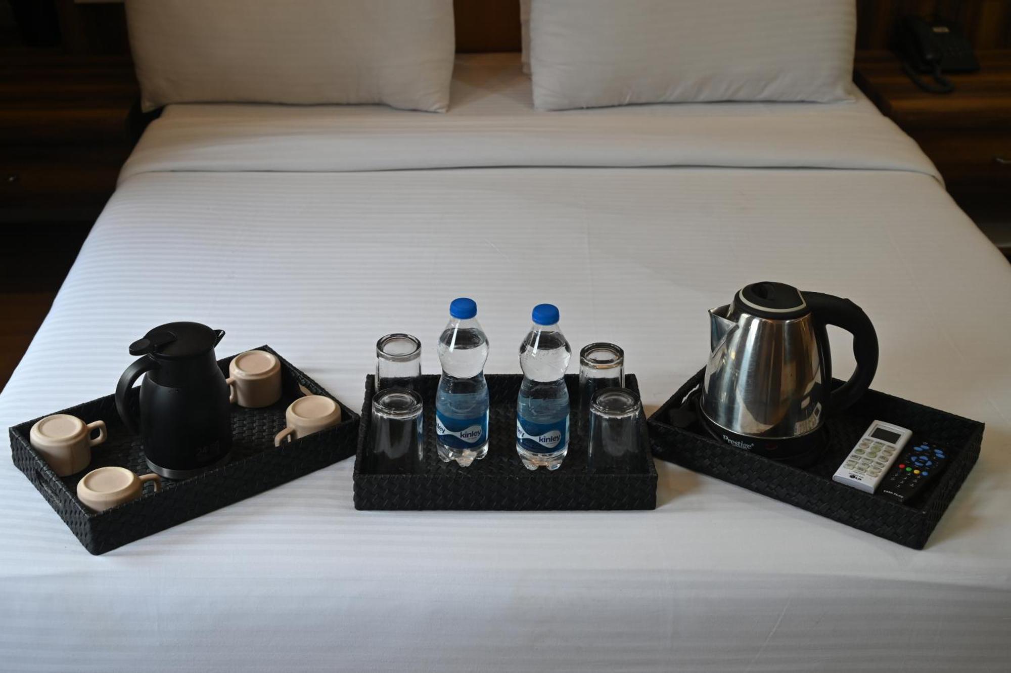 Hotel Sai Yatri تريمباك المظهر الخارجي الصورة