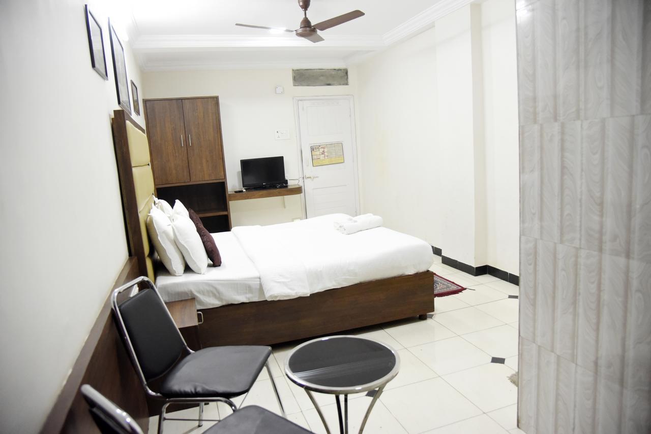 Hotel Sai Yatri تريمباك المظهر الخارجي الصورة