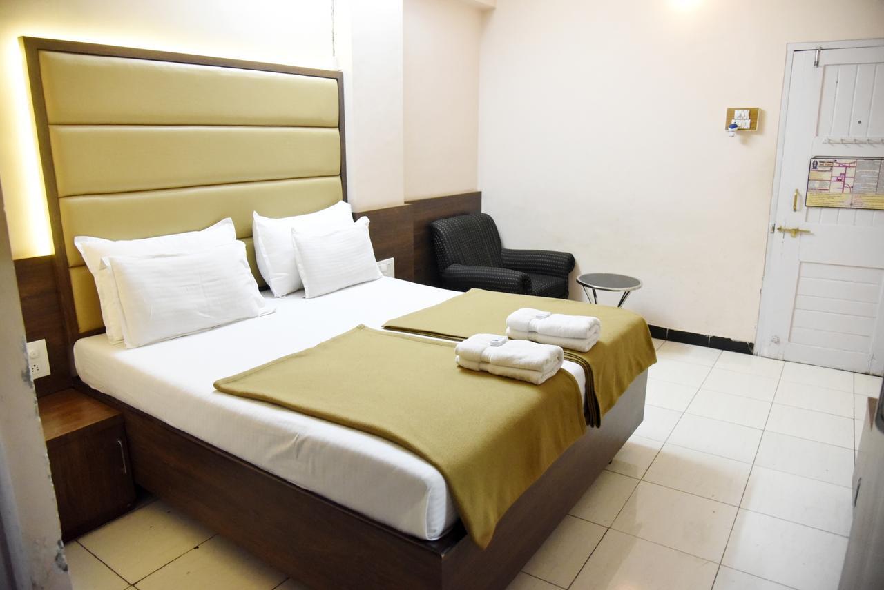 Hotel Sai Yatri تريمباك المظهر الخارجي الصورة